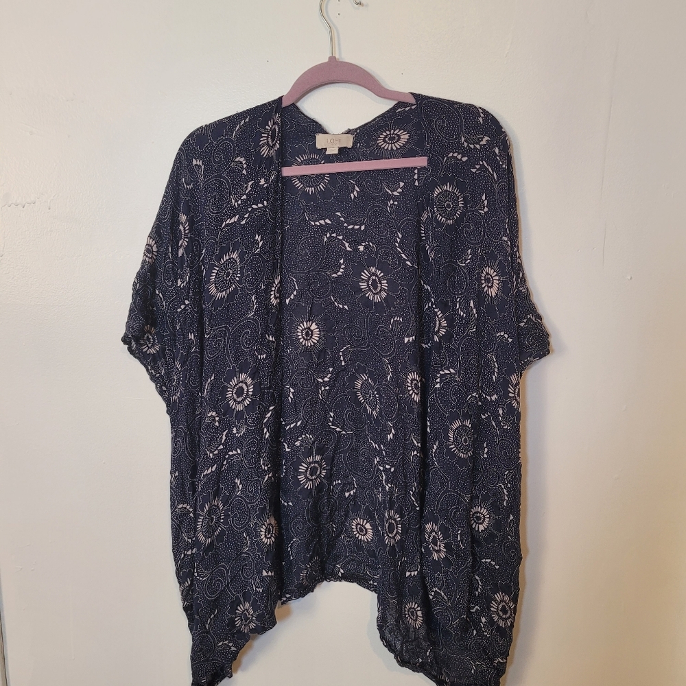 Ann Taylor LOFT Navy Blue Floral Kimono Cardigan One Size